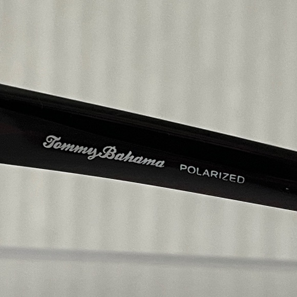 Chic Black and Brown Sunglasses - Picture 2 of 9